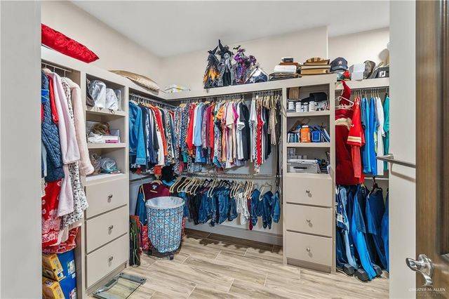 1936 Tierra Santa Circle, Edinburg, TX 78542