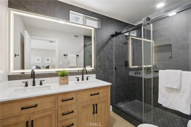 15631 Harvest Street, Granada Hills, CA 91344