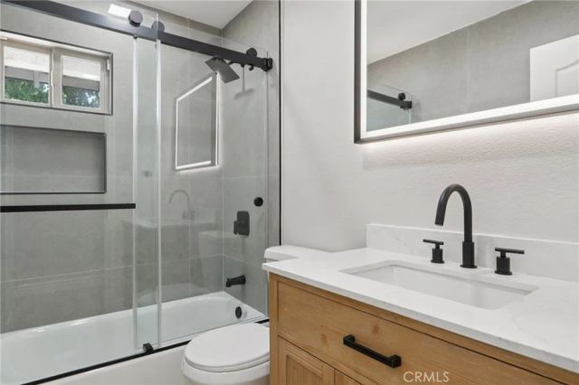 15631 Harvest Street, Granada Hills, CA 91344