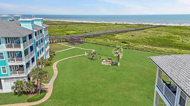 4231 Pointe West Drive 302, Galveston, TX 77554