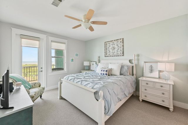 4231 Pointe West Drive 302, Galveston, TX 77554