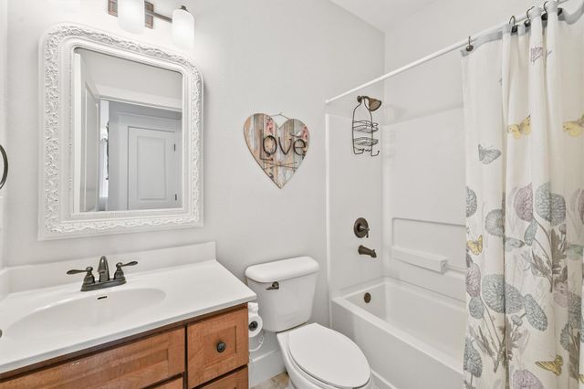 4231 Pointe West Drive 302, Galveston, TX 77554