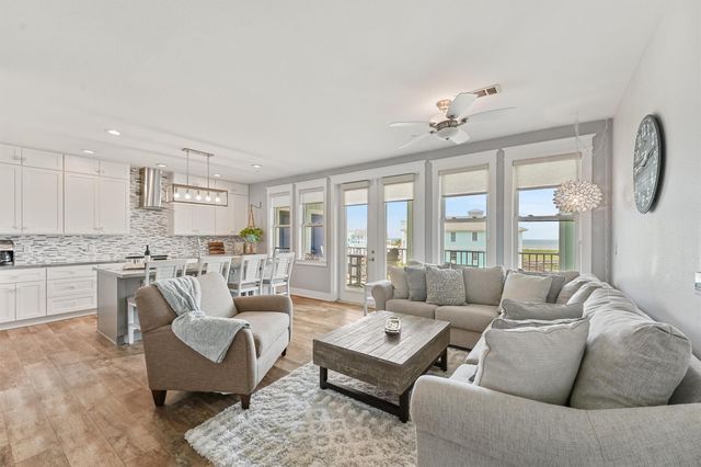4231 Pointe West Drive 302, Galveston, TX 77554
