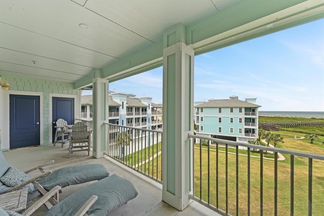4231 Pointe West Drive 302, Galveston, TX 77554