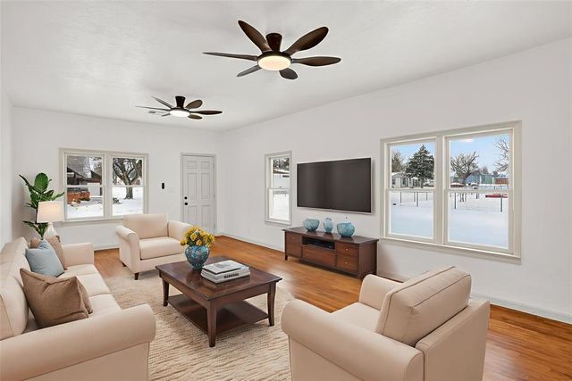 1501 S Evans Avenue, El Reno, OK 73036