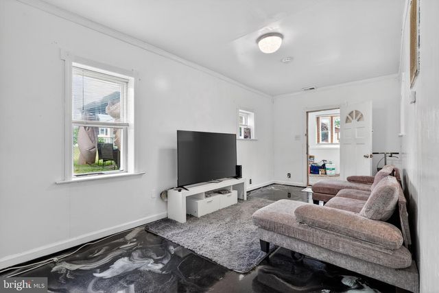 120 DOBBS AVE, Bellmawr, NJ 08031