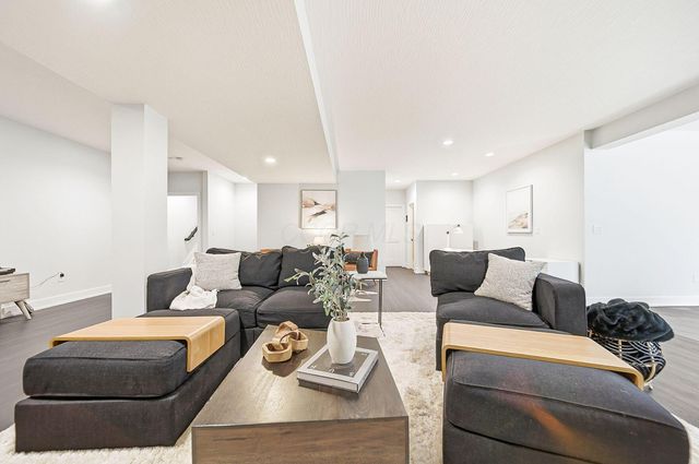 11294 Cedar Crest Drive, Plain City, OH 43064