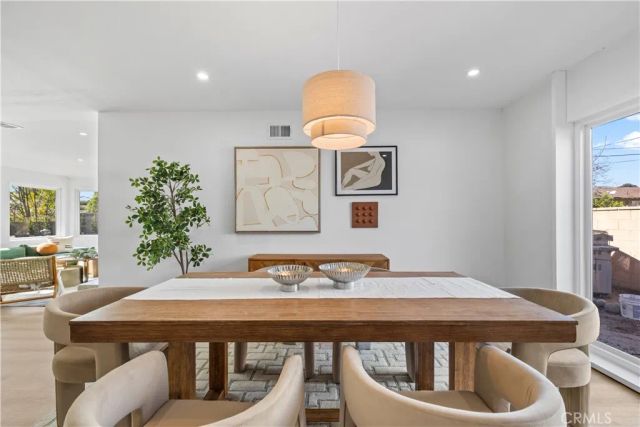 1521 Mural, Claremont, CA 91711