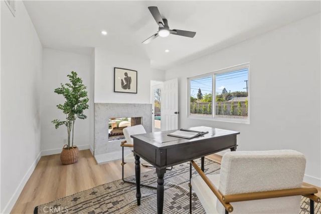 1521 Mural, Claremont, CA 91711