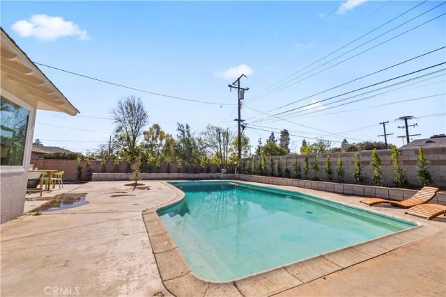 1521 Mural, Claremont, CA 91711