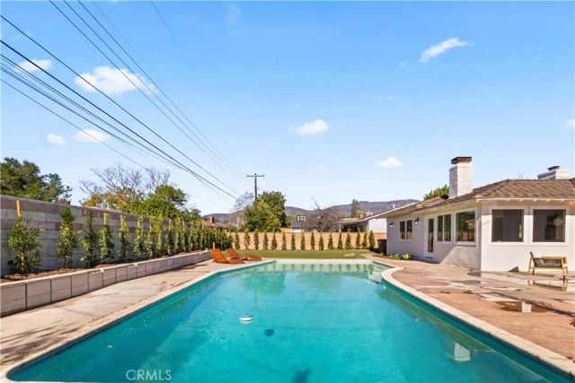 1521 Mural, Claremont, CA 91711