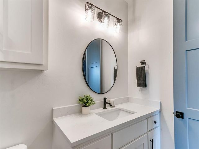 4704 SE 37th Street, Moore, OK 73160