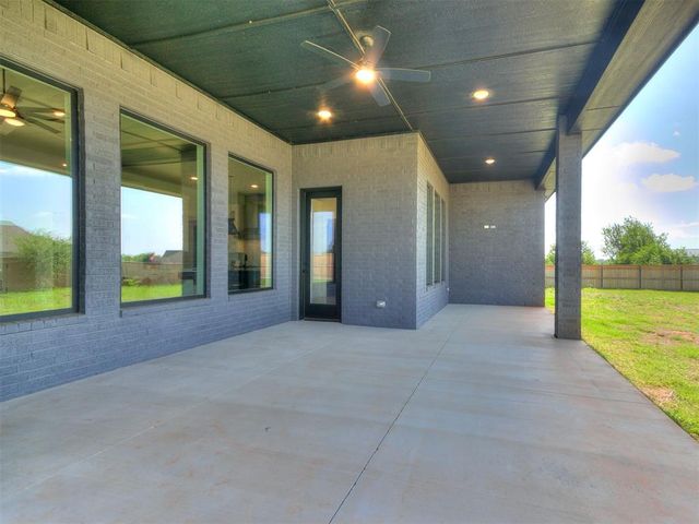 4704 SE 37th Street, Moore, OK 73160