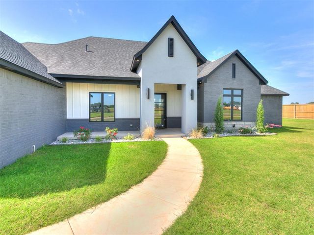 4704 SE 37th Street, Moore, OK 73160