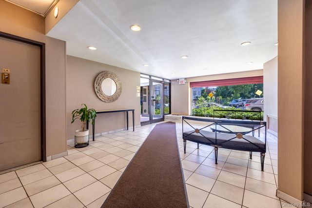 3235 Cambridge Avenue 4L, Bronx, NY 10463