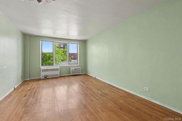 3235 Cambridge Avenue 4L, Bronx, NY 10463