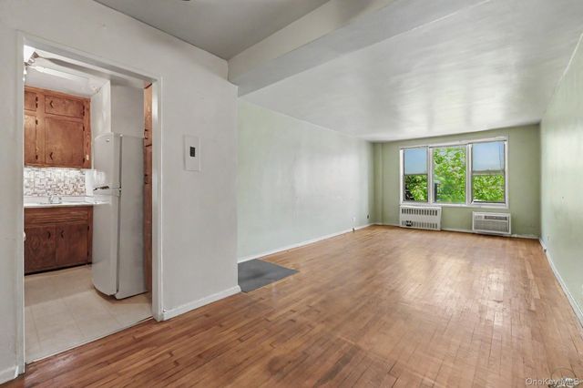3235 Cambridge Avenue 4L, Bronx, NY 10463