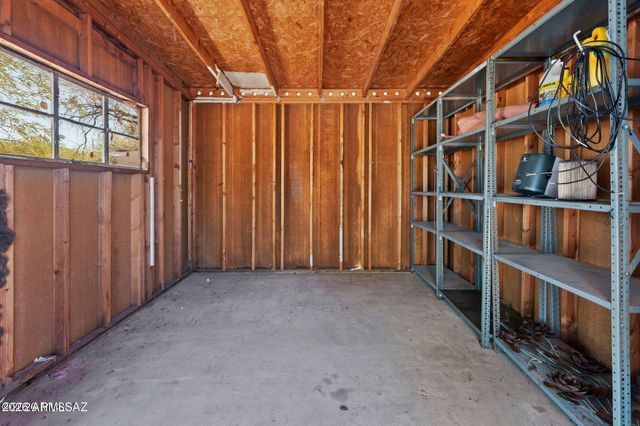 2866 N DESERT Avenue, Tucson, AZ 85712