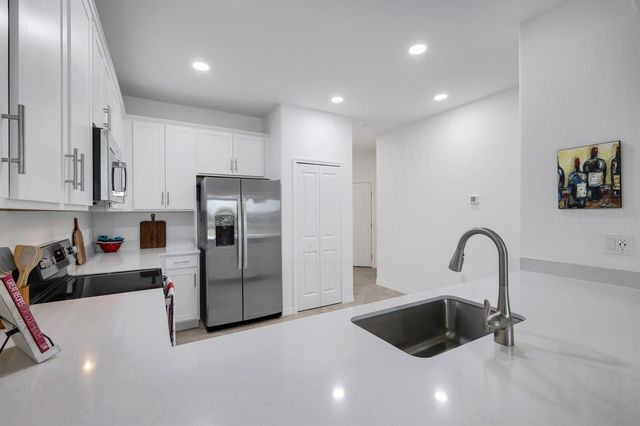 2175 DRAGONFRUIT WAY, Naples, FL 34120