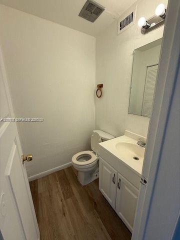 2010 NW 59th Way 1, Lauderhill, FL 33313