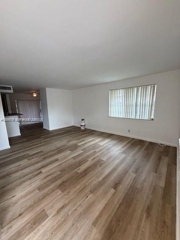 2010 NW 59th Way 1, Lauderhill, FL 33313