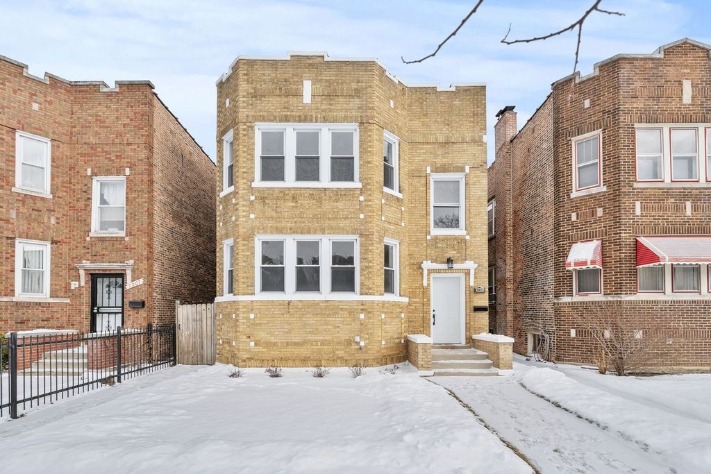 7811 S Honore Street, Chicago, IL 60620