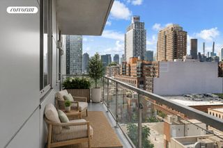 5-19 BORDEN Avenue # 9J, New York City, NY 11101
