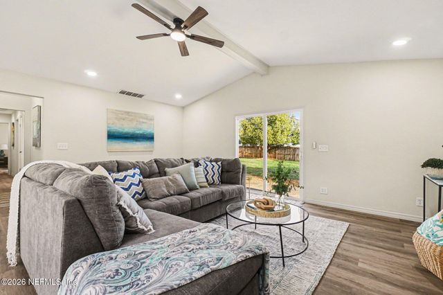 8055 STARGRASS Court, Jacksonville, FL 32210