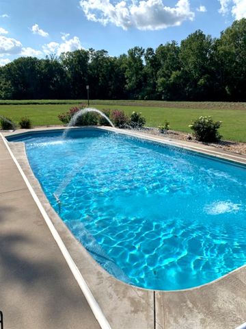 2892 E US Highway 136, Crawfordsville, IN 47933