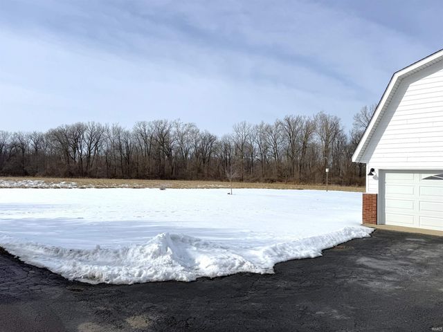 2892 E US Highway 136, Crawfordsville, IN 47933