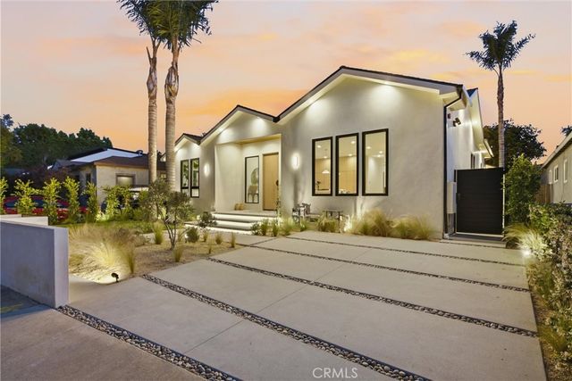 4221 Sunnyside Avenue, Los Angeles, CA 90066