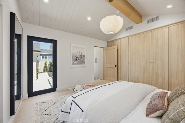 4221 Sunnyside Avenue, Los Angeles, CA 90066
