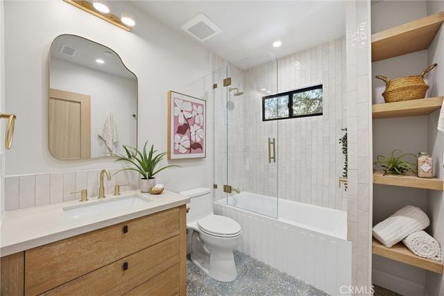 4221 Sunnyside Avenue, Los Angeles, CA 90066