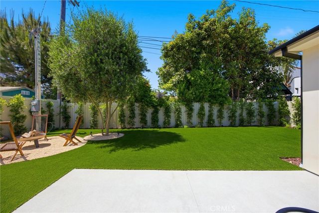4221 Sunnyside Avenue, Los Angeles, CA 90066