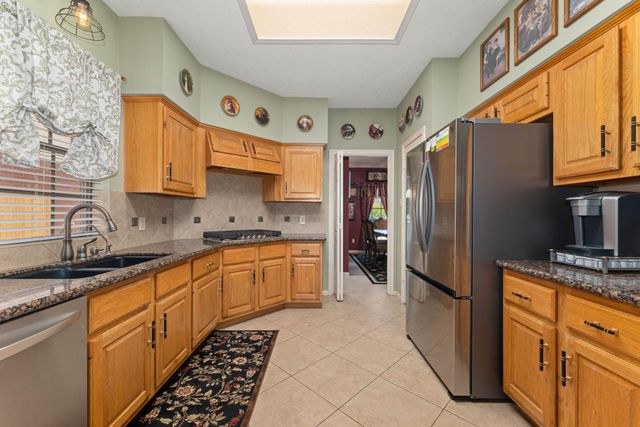 16926 Scenic Lakes Way, Houston, TX 77095