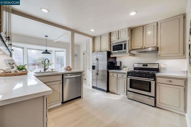 21 21 Margaret Drive, Walnut Creek, CA 94596