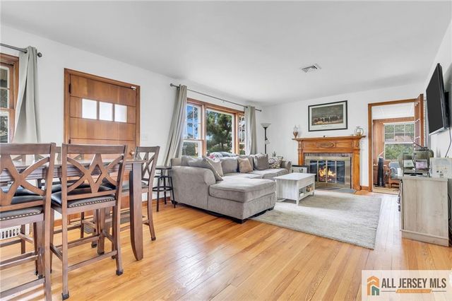 30 Martin Street, Middlesex, NJ 08846
