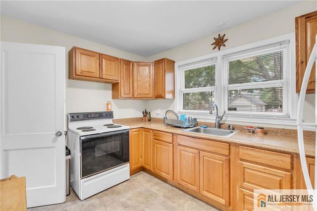30 Martin Street, Middlesex, NJ 08846