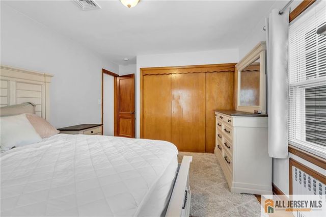 30 Martin Street, Middlesex, NJ 08846