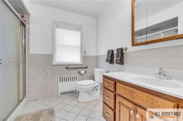 30 Martin Street, Middlesex, NJ 08846