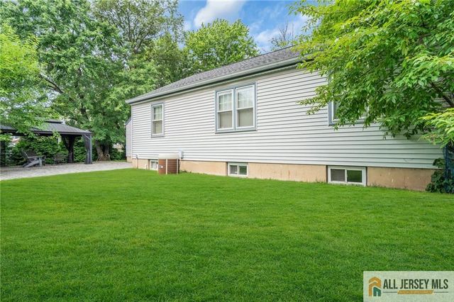 30 Martin Street, Middlesex, NJ 08846