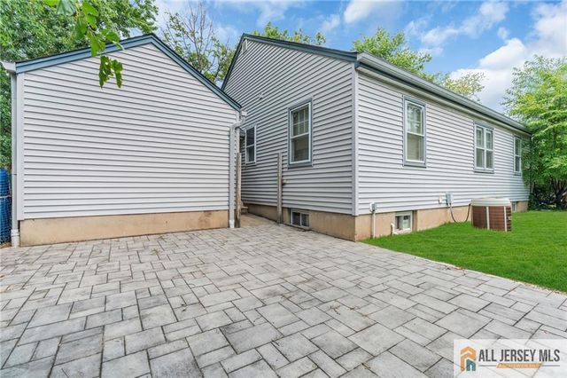 30 Martin Street, Middlesex, NJ 08846
