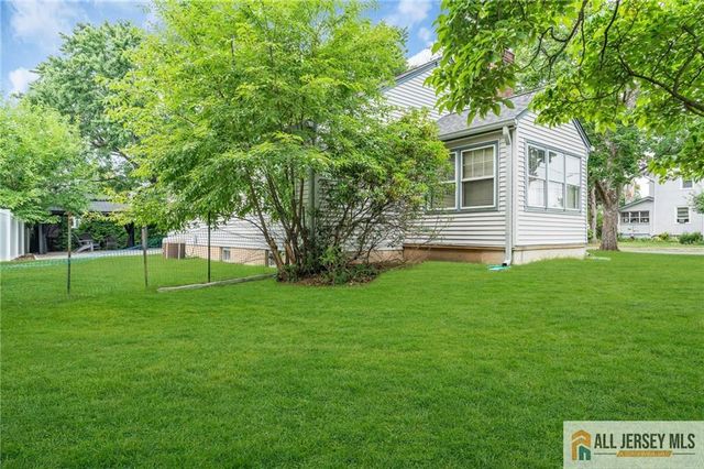 30 Martin Street, Middlesex, NJ 08846