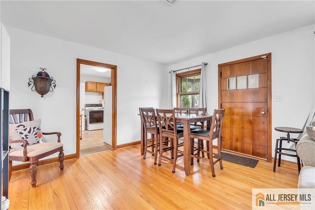30 Martin Street, Middlesex, NJ 08846
