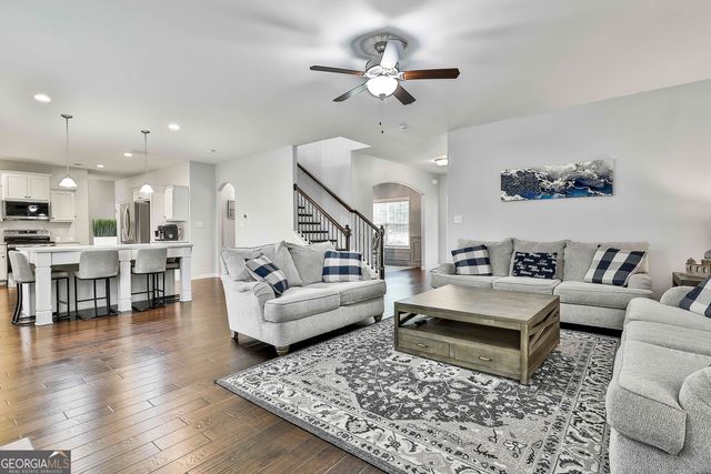 3 Saint Georges Place, Sharpsburg, GA 30277