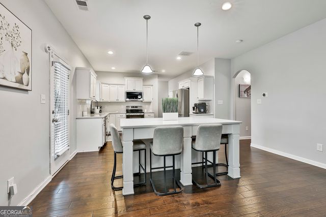 3 Saint Georges Place, Sharpsburg, GA 30277