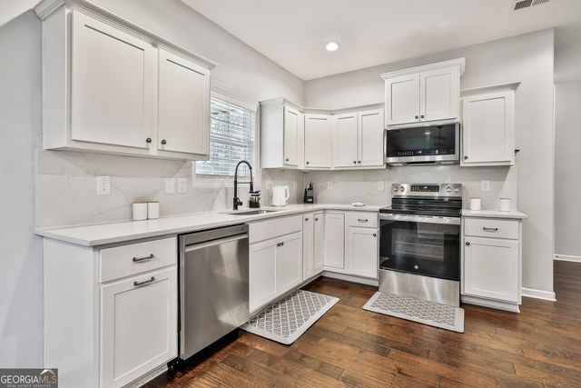 3 Saint Georges Place, Sharpsburg, GA 30277