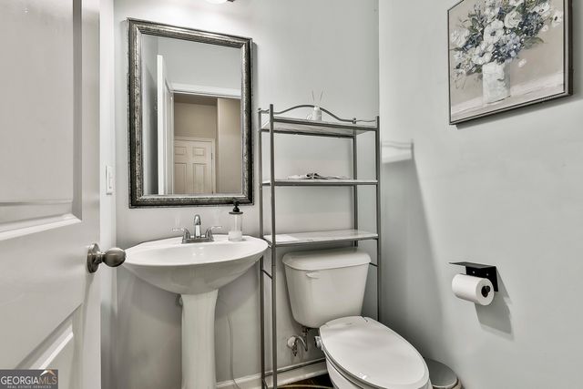 3 Saint Georges Place, Sharpsburg, GA 30277