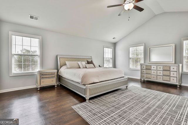 3 Saint Georges Place, Sharpsburg, GA 30277