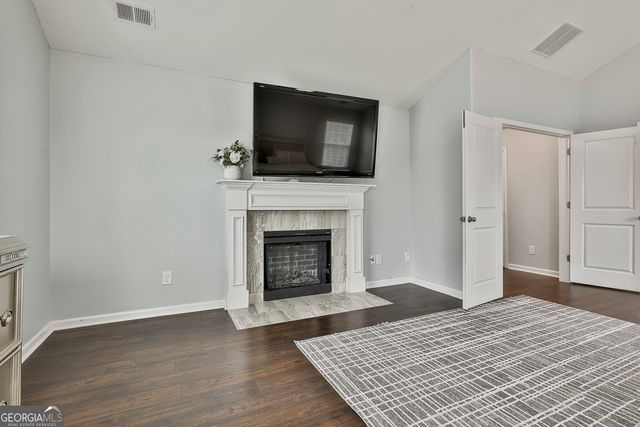 3 Saint Georges Place, Sharpsburg, GA 30277